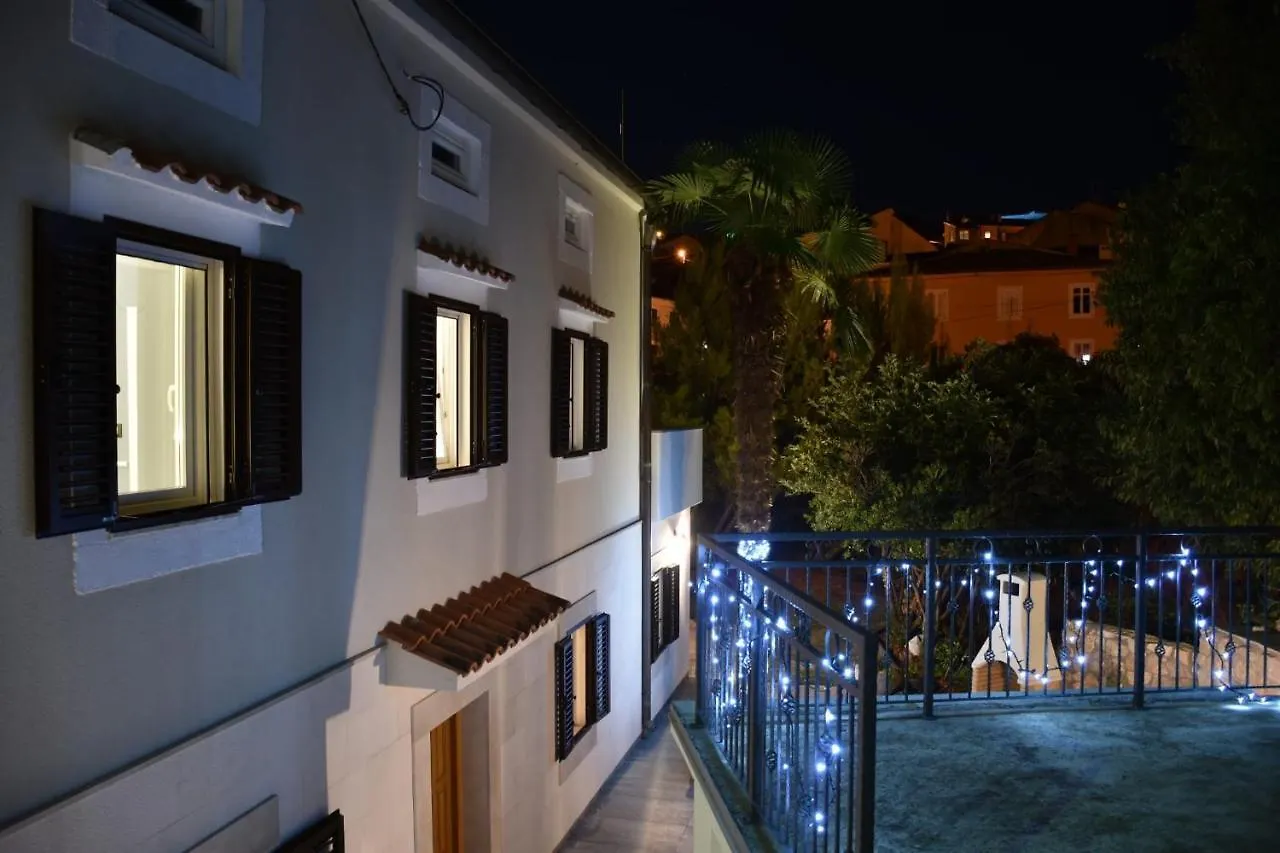 Vila Palma Vrbnik Villa
