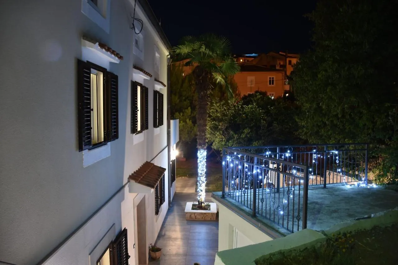Vila Palma Vrbnik 0*,  Croatia